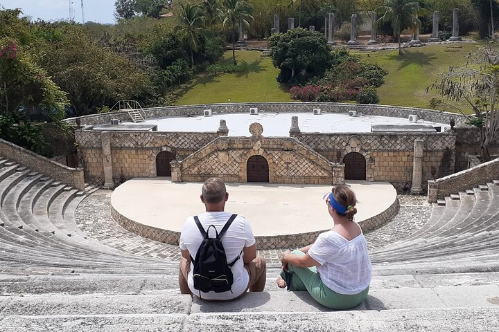 Private Roundtrip Transfers from Las Americas to Hotels - Uvero Alto - Photo 1 of 3